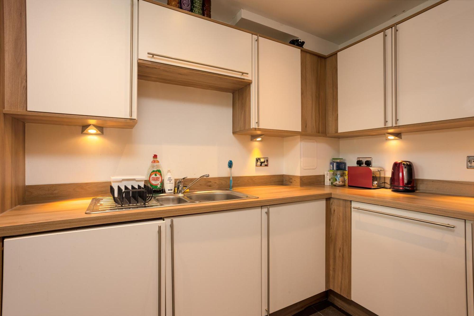 Comfy 2 Bedroom Apartment Near Edinburgh City Centre Bagian luar foto