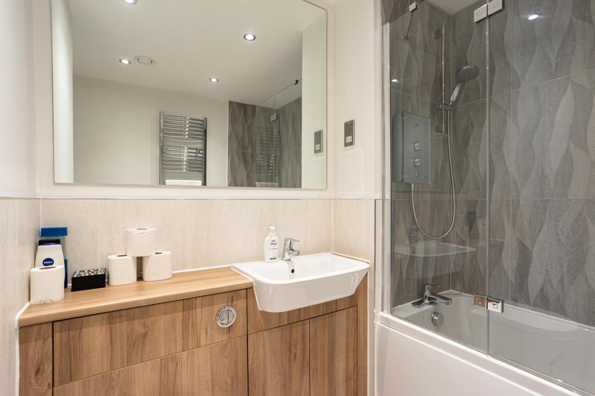Comfy 2 Bedroom Apartment Near Edinburgh City Centre Bagian luar foto